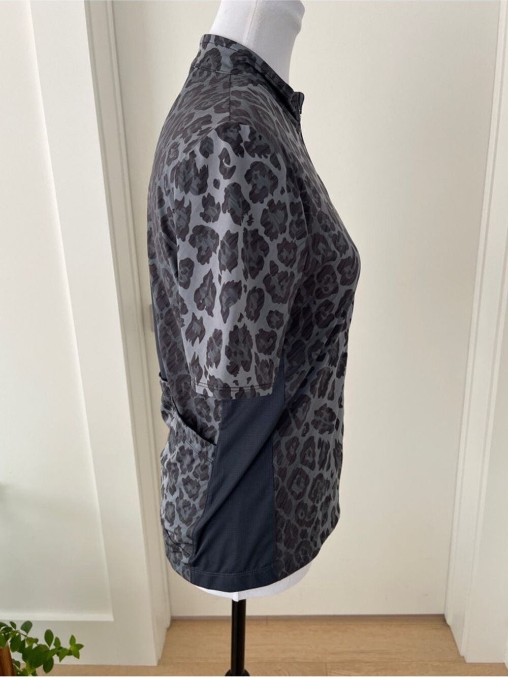 SAMSARA Full Zip Cycling Performance Jersey Leopard Print Short Sleeve Stretch - Picture 4 of 16